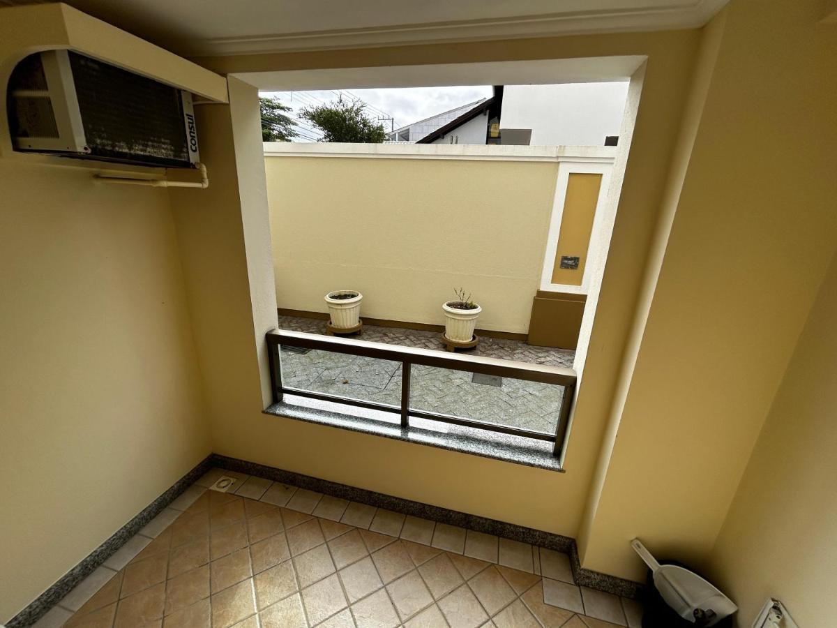 Aparthotel Golfinhos A Beira-mar!!